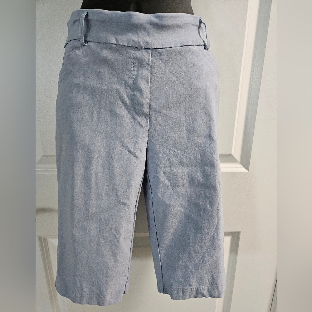Jules & Leopold Women's Bermuda Shorts Light Blue Stretch Material